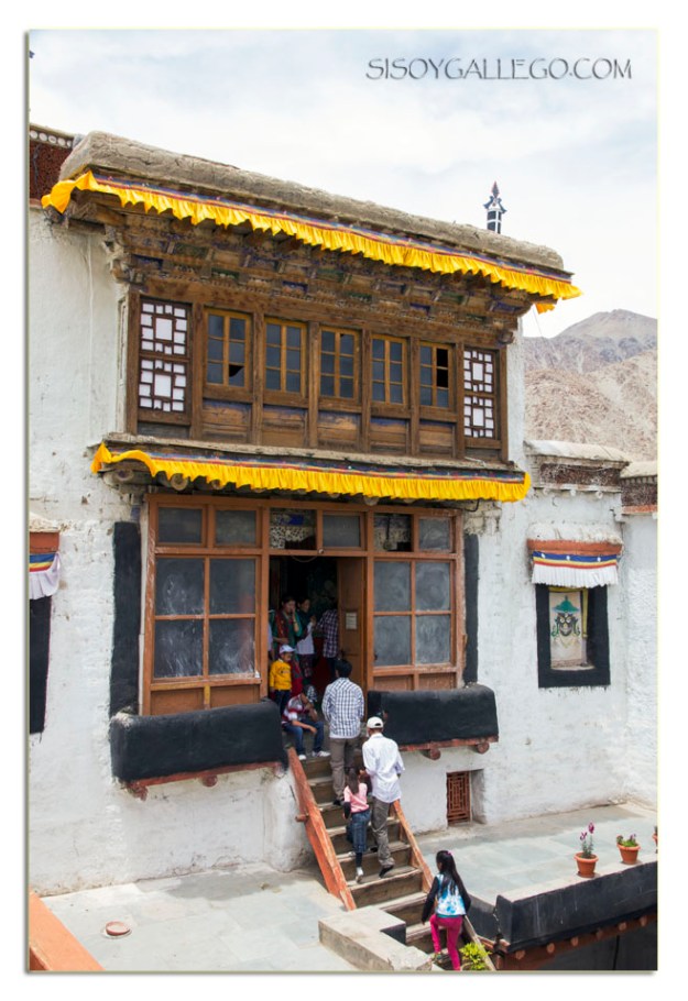 Subiendo a orar en Monasterio Phayang